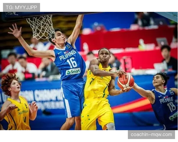 NBA回场规则和FIBA具体有哪些不同，哪种判罚标准更严格？